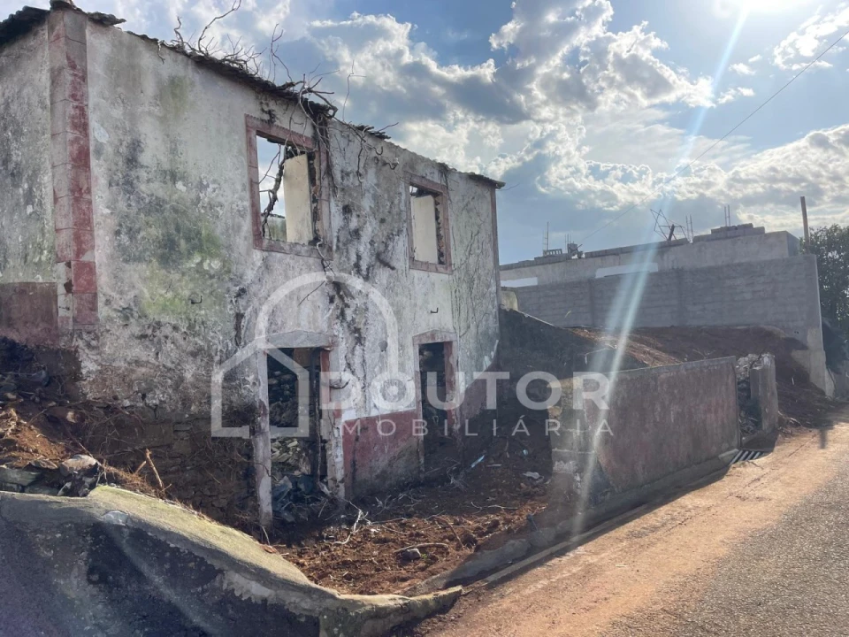 Moradia T3 para Venda em Ponta do Pargo Foto 2