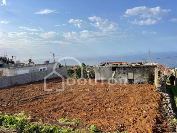 Moradia T3 para Venda em Ponta do Pargo Foto 5