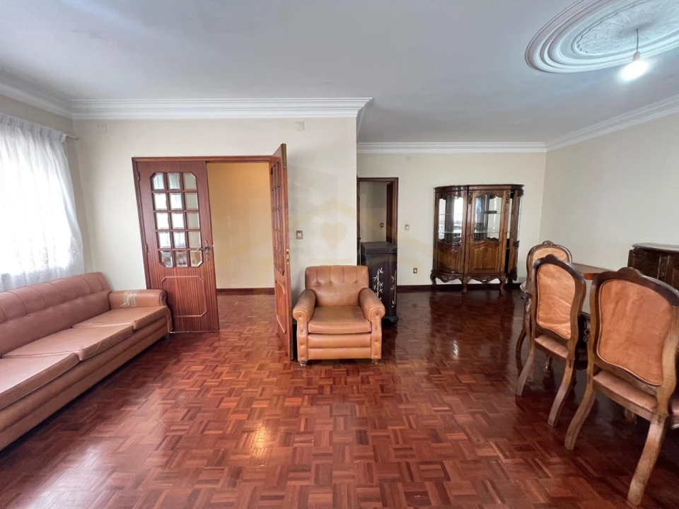 Moradia T6 para Venda em Vila Chã Foto 5