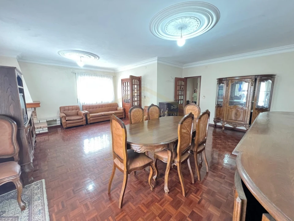 Moradia T6 para Venda em Vila Chã Foto 3