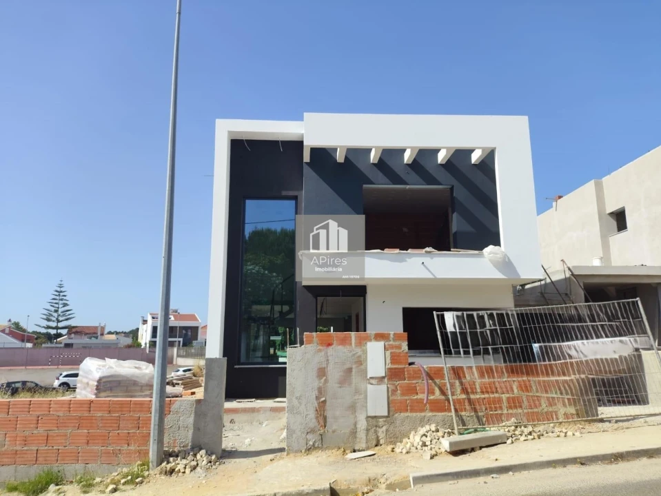 Moradia T4 para Venda em Charneca de Caparica e Sobreda Foto 7