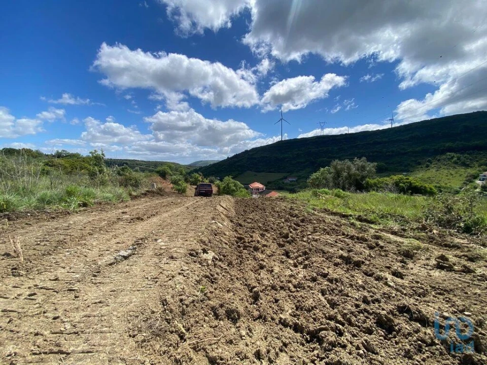 Terreno para Venda em Arranho Foto 1