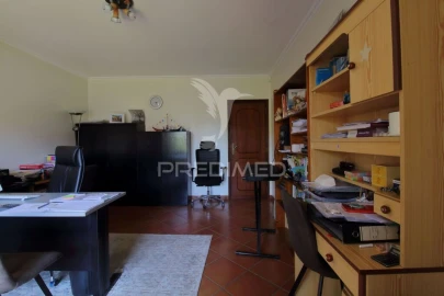 Moradia T3 para Venda em Esgueira