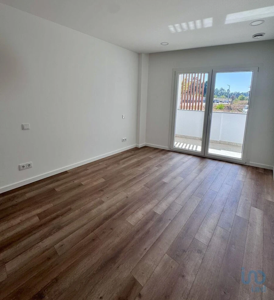 Apartamento T4 para Venda em Pombal Foto 9