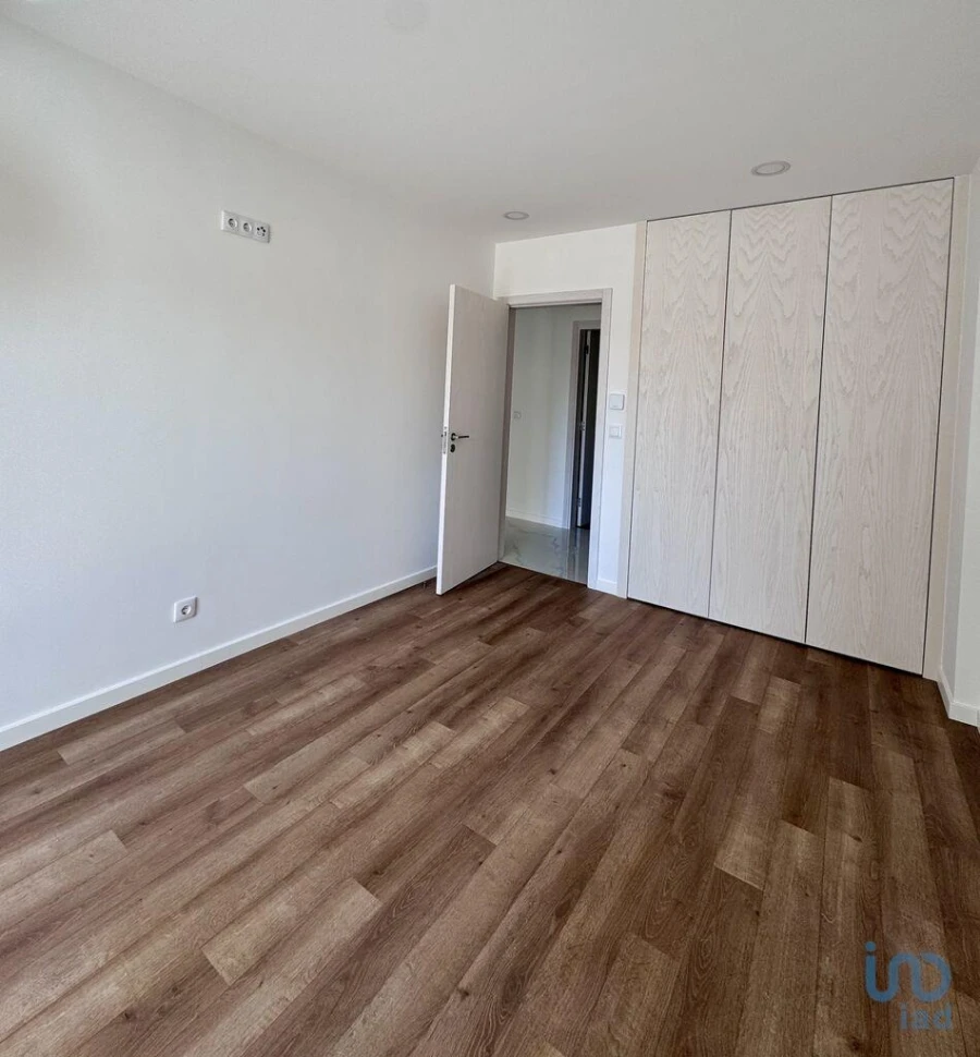 Apartamento T4 para Venda em Pombal Foto 10