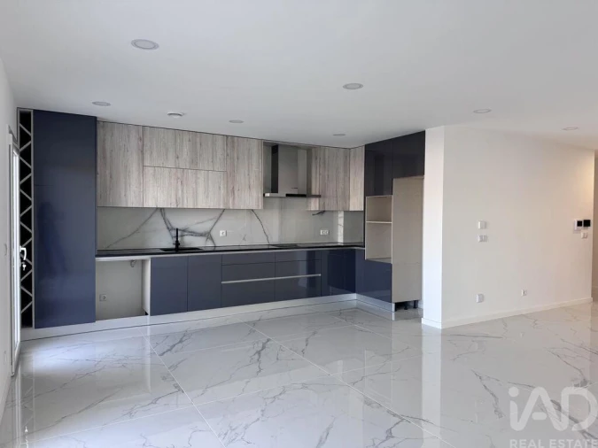 Apartamento T4 para Venda em Pombal Foto 15