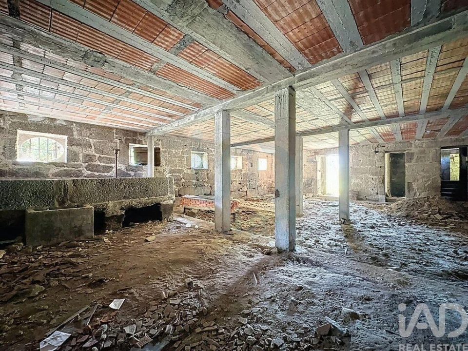 Moradia T6 para Venda em Travassos Foto 24