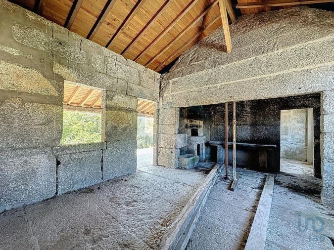 Moradia T6 para Venda em Travassos Foto 10