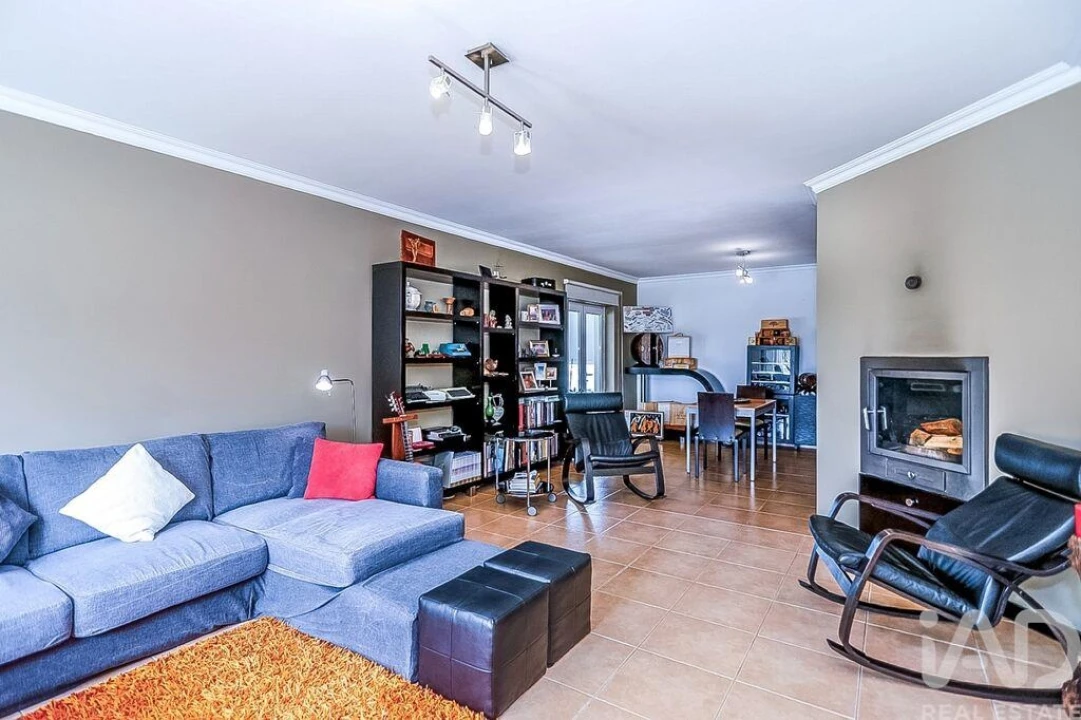 Moradia T4 para Venda em Caldas da Rainha - Santo Onofre e Serra do Bouro Foto 2