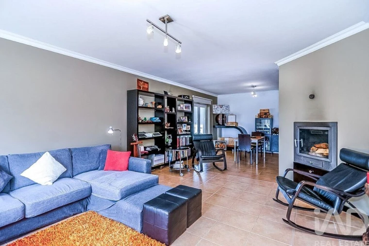 Moradia T4 para Venda em Caldas da Rainha - Santo Onofre e Serra do Bouro Foto 2