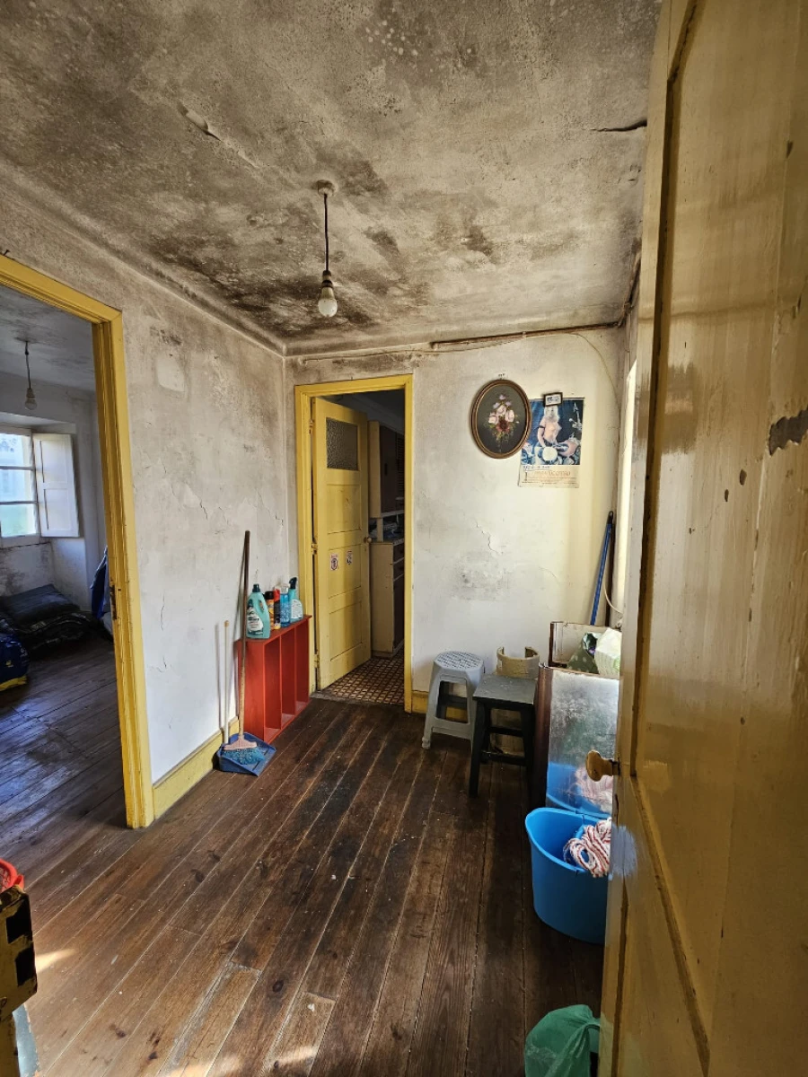 Prédio para Venda em Sarzedo Foto 8