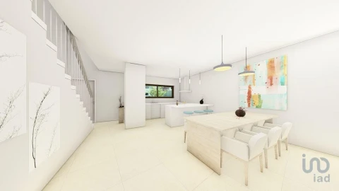 Moradia T4 para Venda em Luz