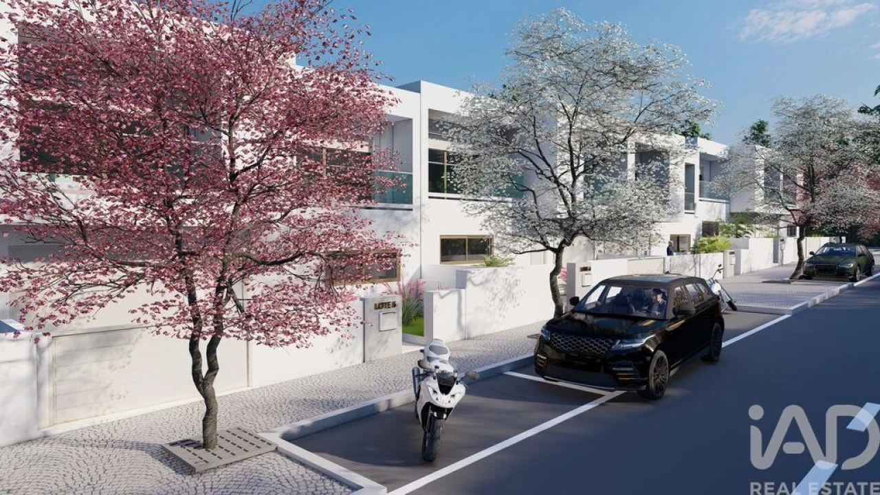 Moradia T4 para Venda em Luz Foto 18