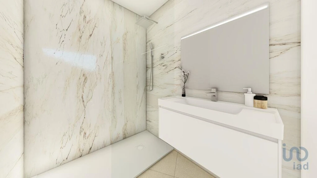 Moradia T4 para Venda em Luz Foto 13