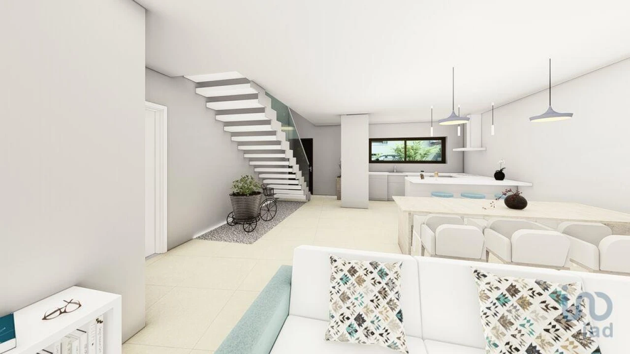 Moradia T4 para Venda em Luz Foto 10