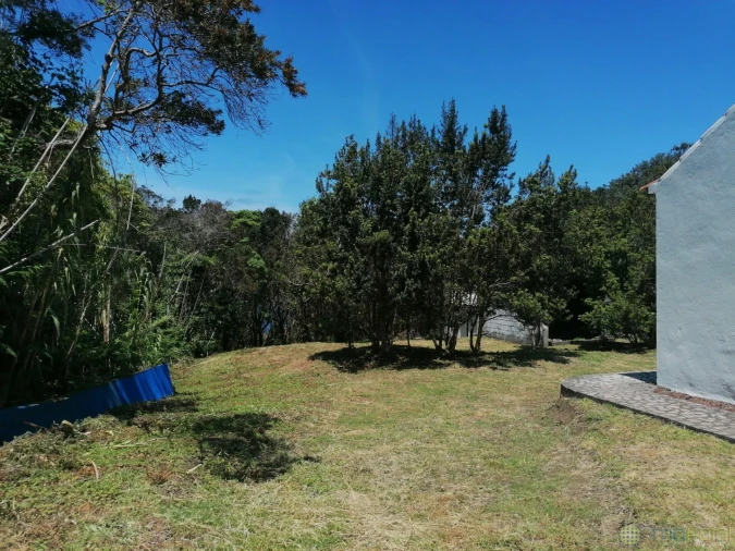 Moradia T1 para Venda em Capelo Foto 4