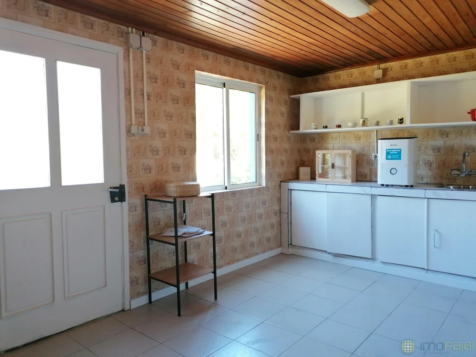 Moradia T1 para Venda em Capelo Foto 11