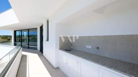 Moradia T4 para Venda em Lagos (São Sebastião e Santa Maria)