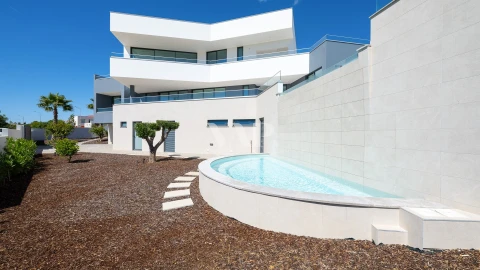 Moradia T4 para Venda em Lagos (São Sebastião e Santa Maria)