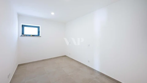 Moradia T4 para Venda em Lagos (São Sebastião e Santa Maria)