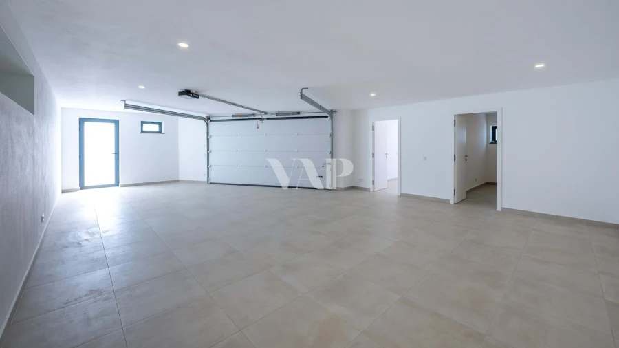 Moradia T4 para Venda em Lagos (São Sebastião e Santa Maria) Foto 40