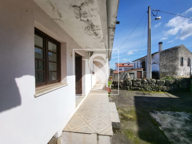 Moradia T2 para Venda em Pinheiro de Azere Foto 19