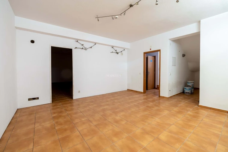 Negócio para Venda em Luz Foto 13