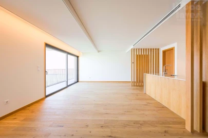 Apartamento T2 para Venda em Glória e Vera Cruz