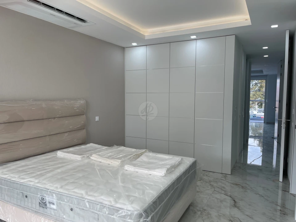 Apartamento T4 para Venda em Lagos (São Sebastião e Santa Maria) Foto 8