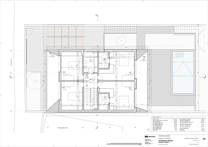 Moradia T5 para Venda em Vialonga Foto 20