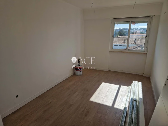 Apartamento T2 para Venda em Falagueira-Venda Nova Foto 8
