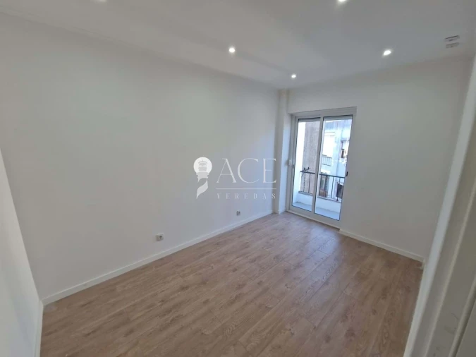 Apartamento T2 para Venda em Falagueira-Venda Nova Foto 5