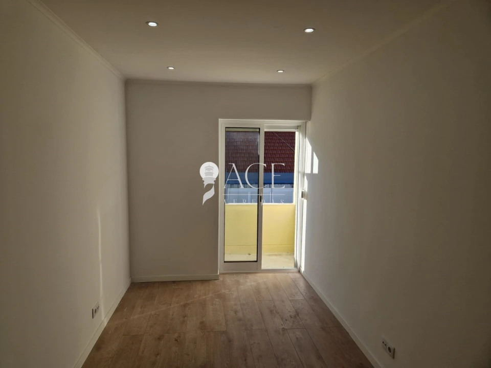 Apartamento T2 para Venda em Falagueira-Venda Nova Foto 10