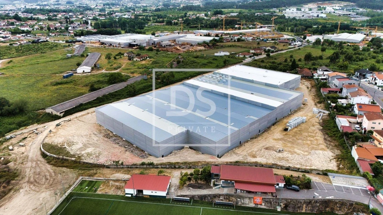 Armazém para Venda em Briteiros Santo Estêvão e Donim Foto 18