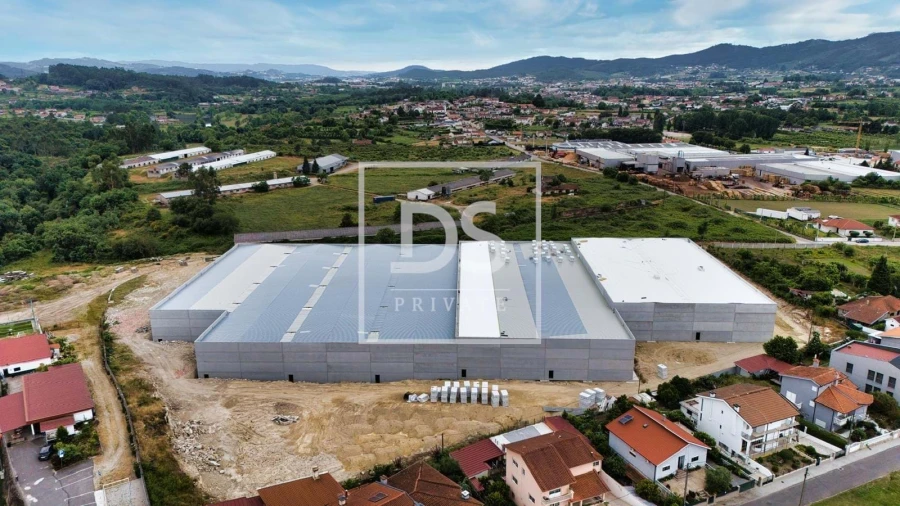 Armazém para Venda em Briteiros Santo Estêvão e Donim Foto 15