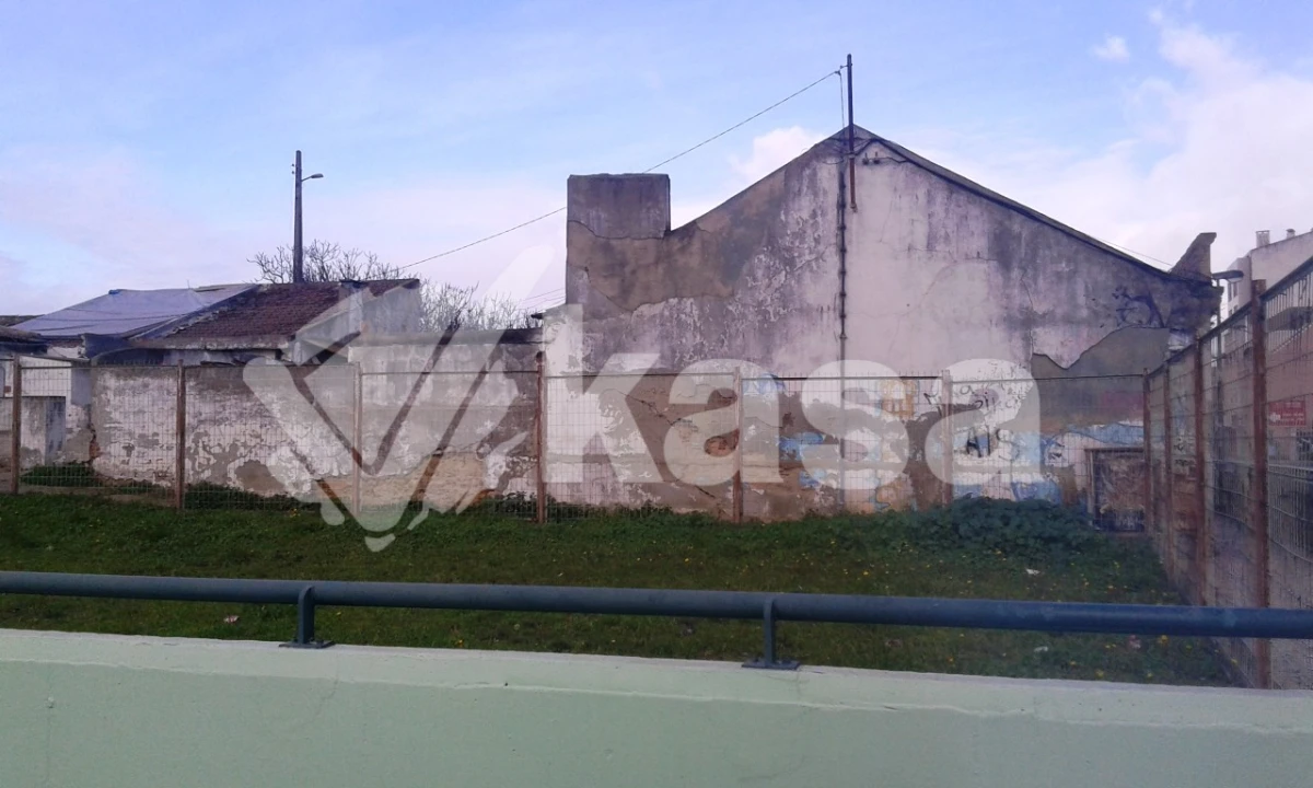 Moradia T6 para Venda em Barreiro e Lavradio Foto 4