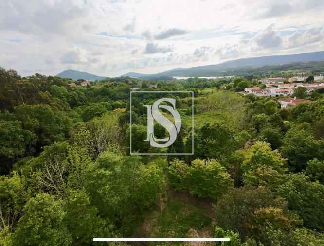 Terreno para Venda em Vila Nova de Cerveira e Lovelhe Foto 12