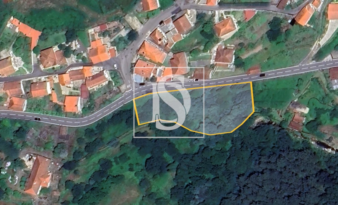 Terreno para Venda em Vila Nova de Cerveira e Lovelhe Foto 1