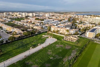 Terreno para Venda em Lagos (São Sebastião e Santa Maria)