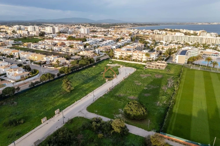 Terreno para Venda em Lagos (São Sebastião e Santa Maria) Foto 4