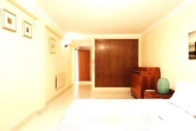 Moradia T3 para Venda em Quarteira