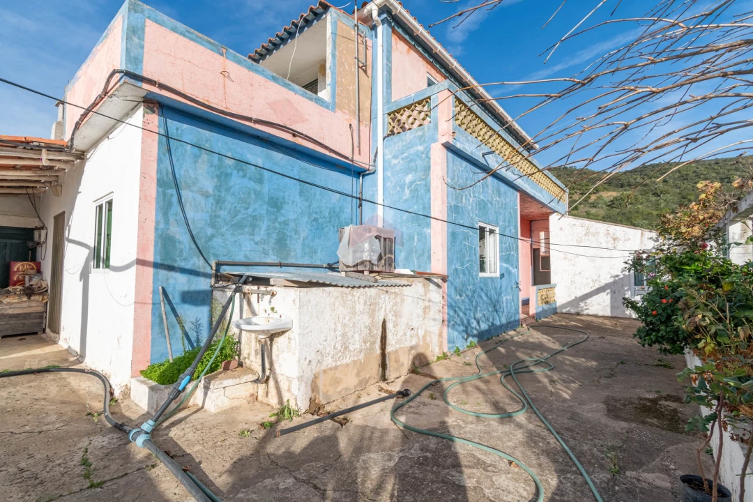 Moradia T6 para Venda em Alte Foto 4