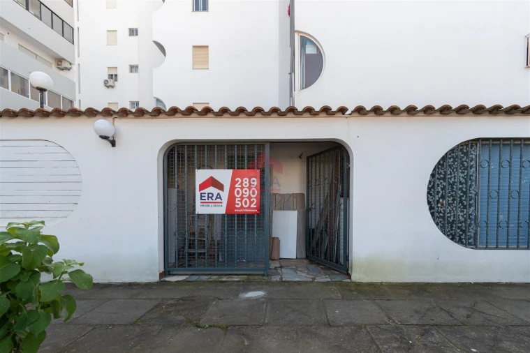 Armazém para Venda em Quarteira Foto 9