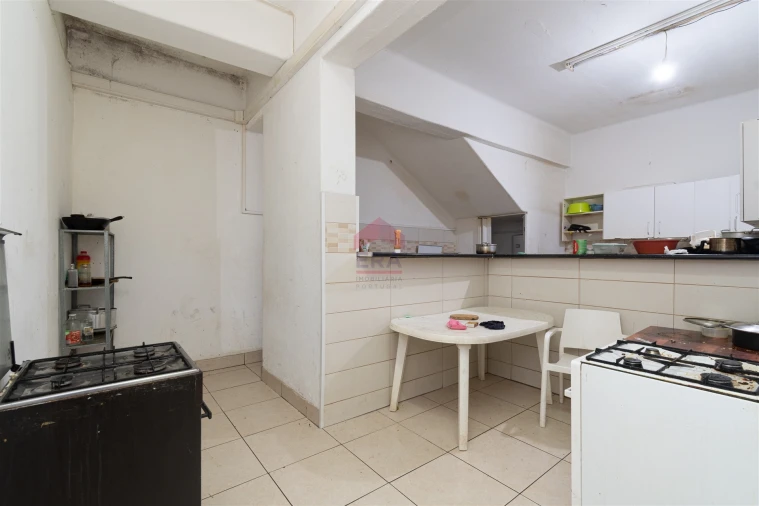 Armazém para Venda em Quarteira Foto 5