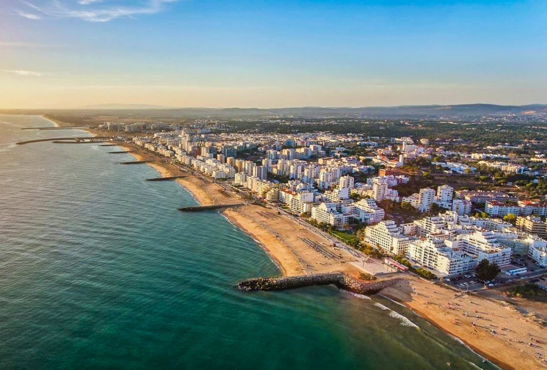 Armazém para Venda em Quarteira Foto 12
