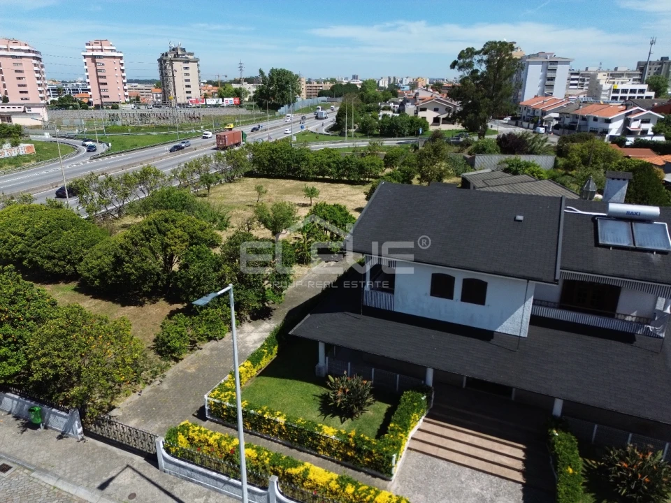 Moradia T4 para Venda em Canidelo Foto 29