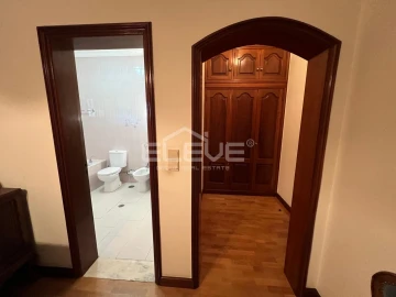 Moradia T4 para Venda em Canidelo