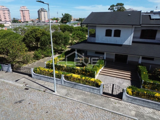 Moradia T4 para Venda em Canidelo Foto 31