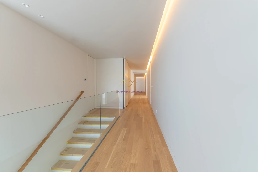 Moradia T5 para Venda em Santa Maria e São Miguel, São Martinho, São Pedro Penaferrim Foto 27