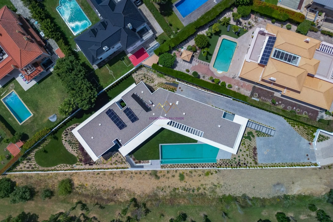 Moradia T5 para Venda em Santa Maria e São Miguel, São Martinho, São Pedro Penaferrim Foto 14